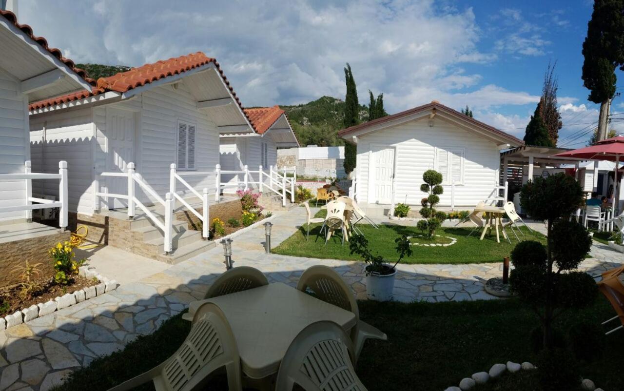 Vela E Bardhe Villa Dhermi Bagian luar foto