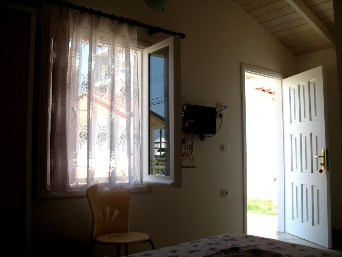 Vela E Bardhe Villa Dhermi Bagian luar foto