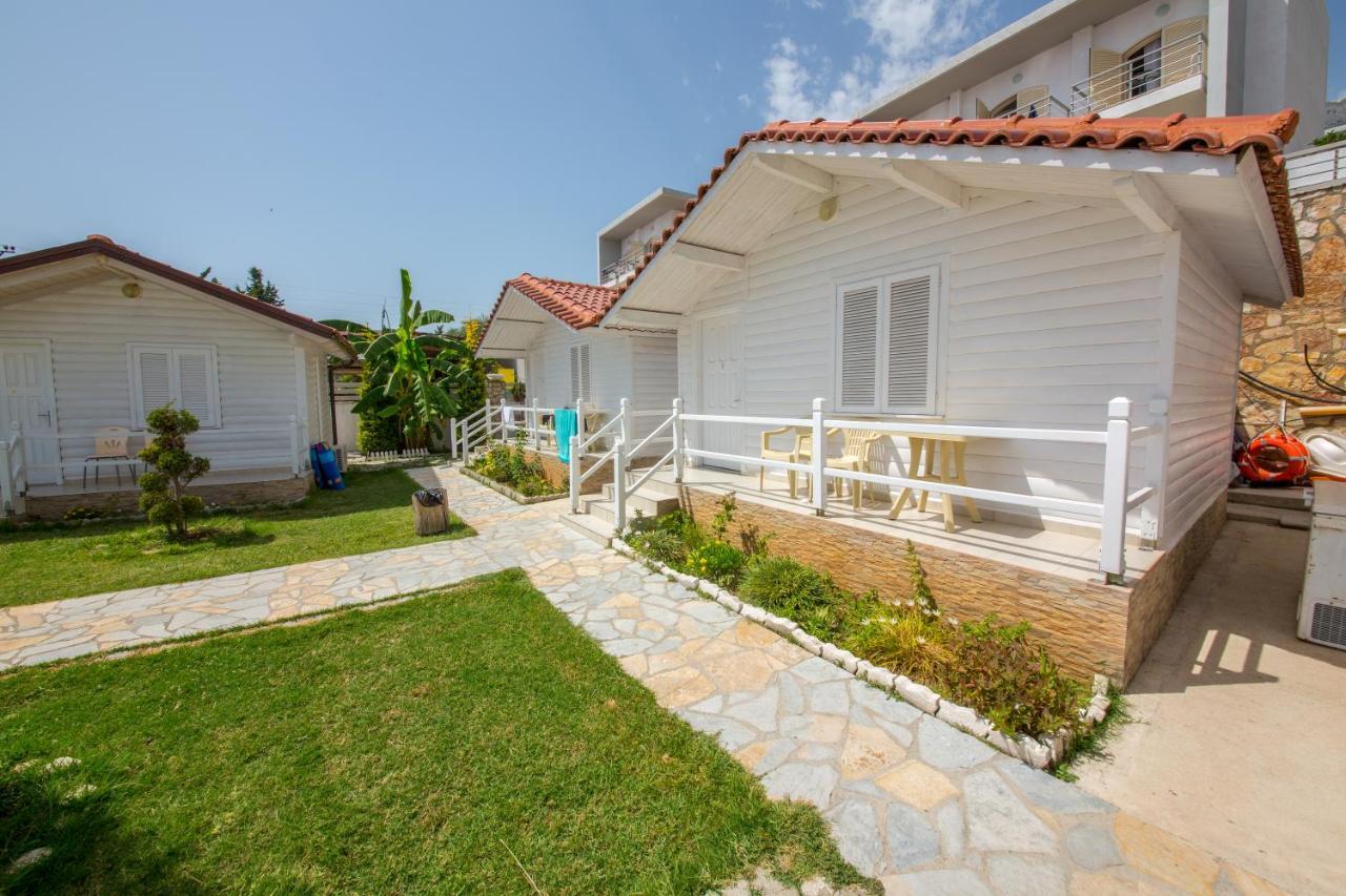 Vela E Bardhe Villa Dhermi Bagian luar foto